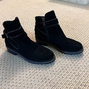 Blondo Luca Waterproof Black Suede Studded Bootie, size 8 1/2.